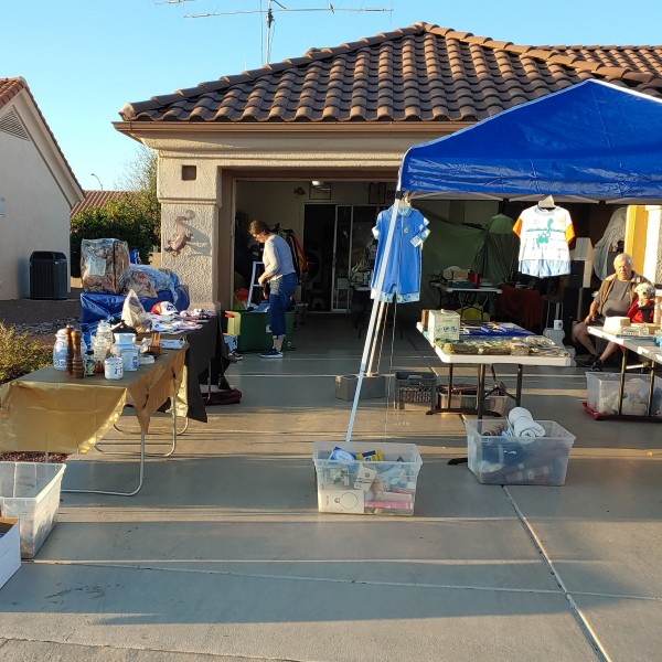 Estate Sale/Garage Sale