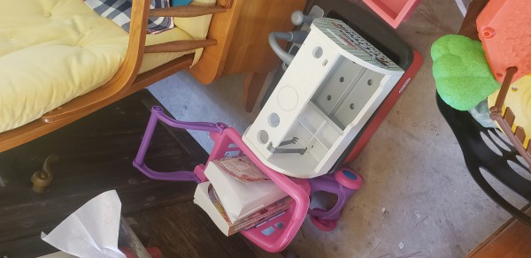 Huge Multi-Family Yard Sale! Tons of Antiques & Vintage Items & Bunches of BNWT Baby Items!