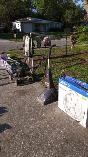 Everything must go for cheap!