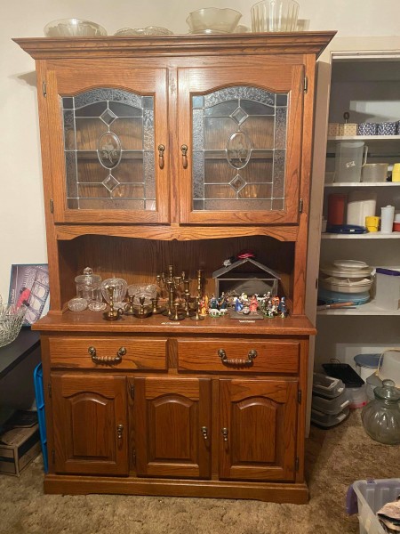 Former member of the Red Hat Society estate sale